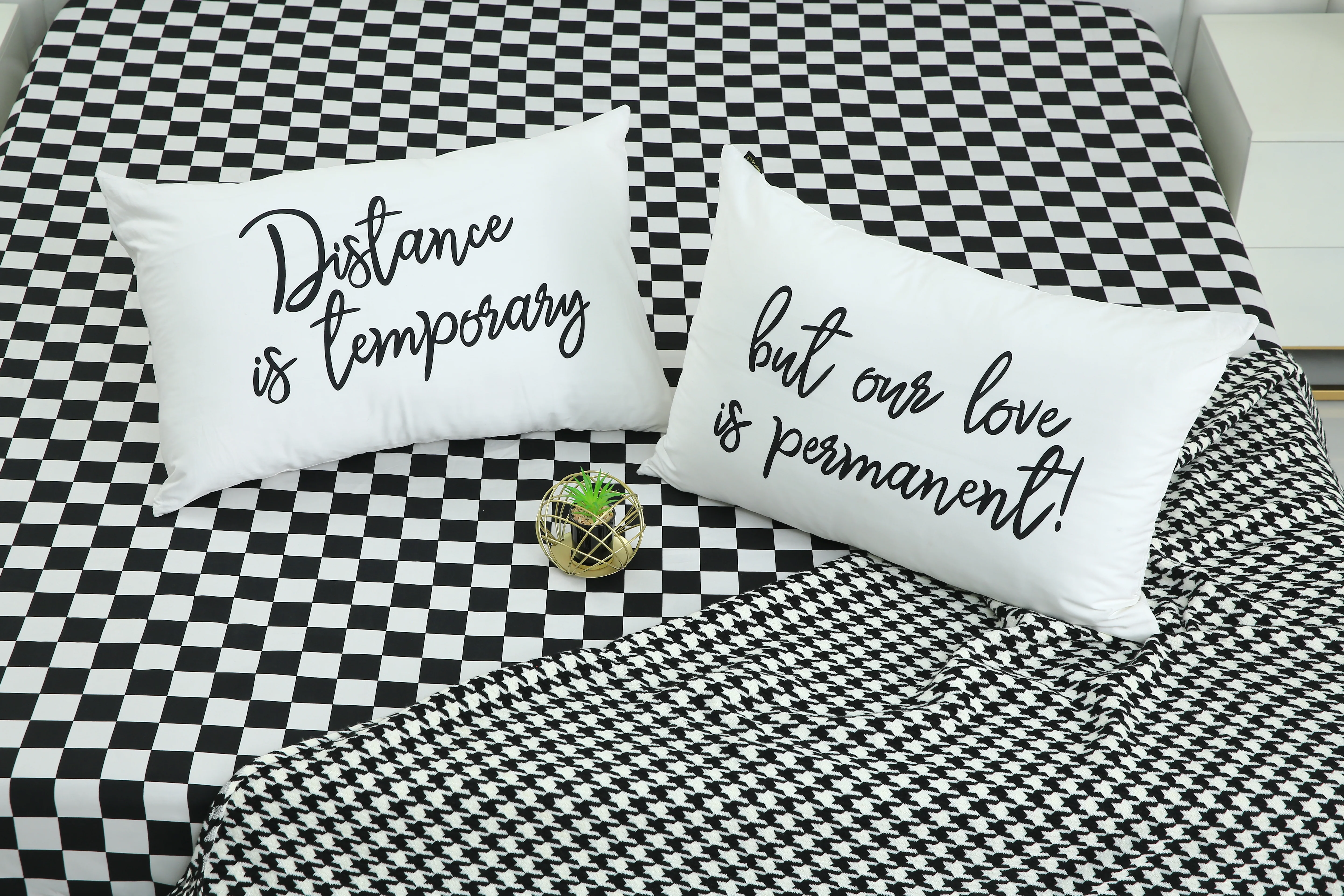 2 PCs Digital Printed Couple Pillow-Distance - Image 2