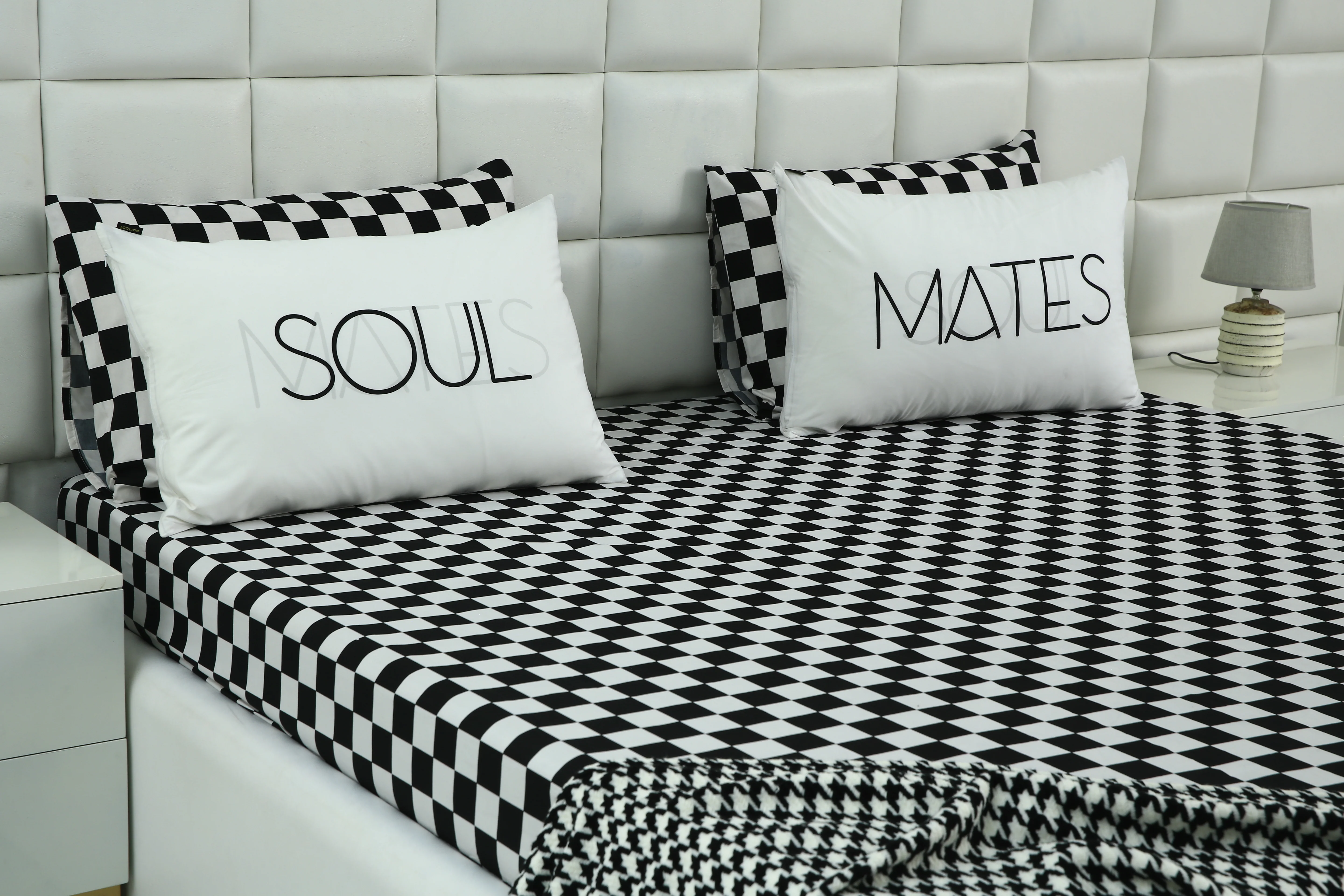 2 PCs Digital Printed Couple Pillow-SOUL/MATES - Image 3