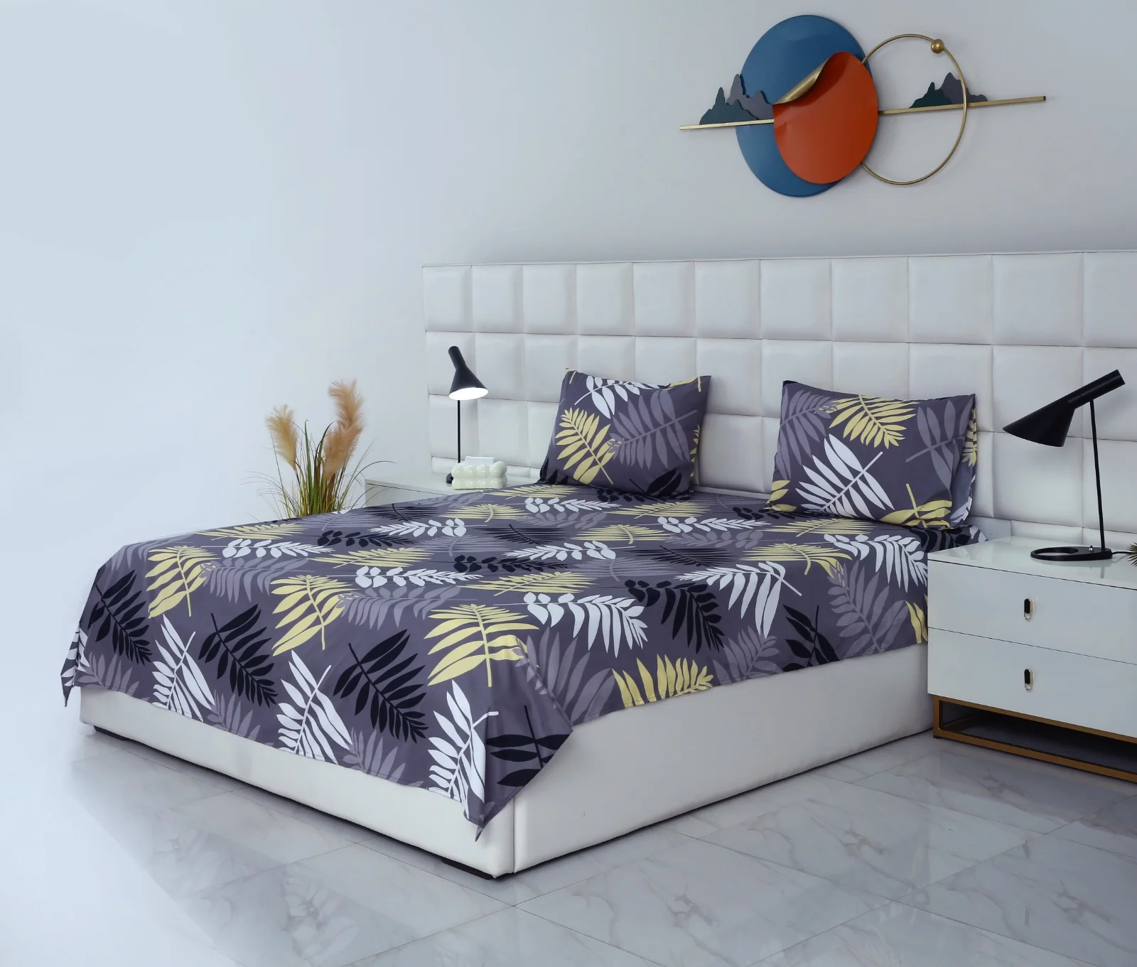 3 PCs Double Bed Sheet-Black Feathers - Image 2