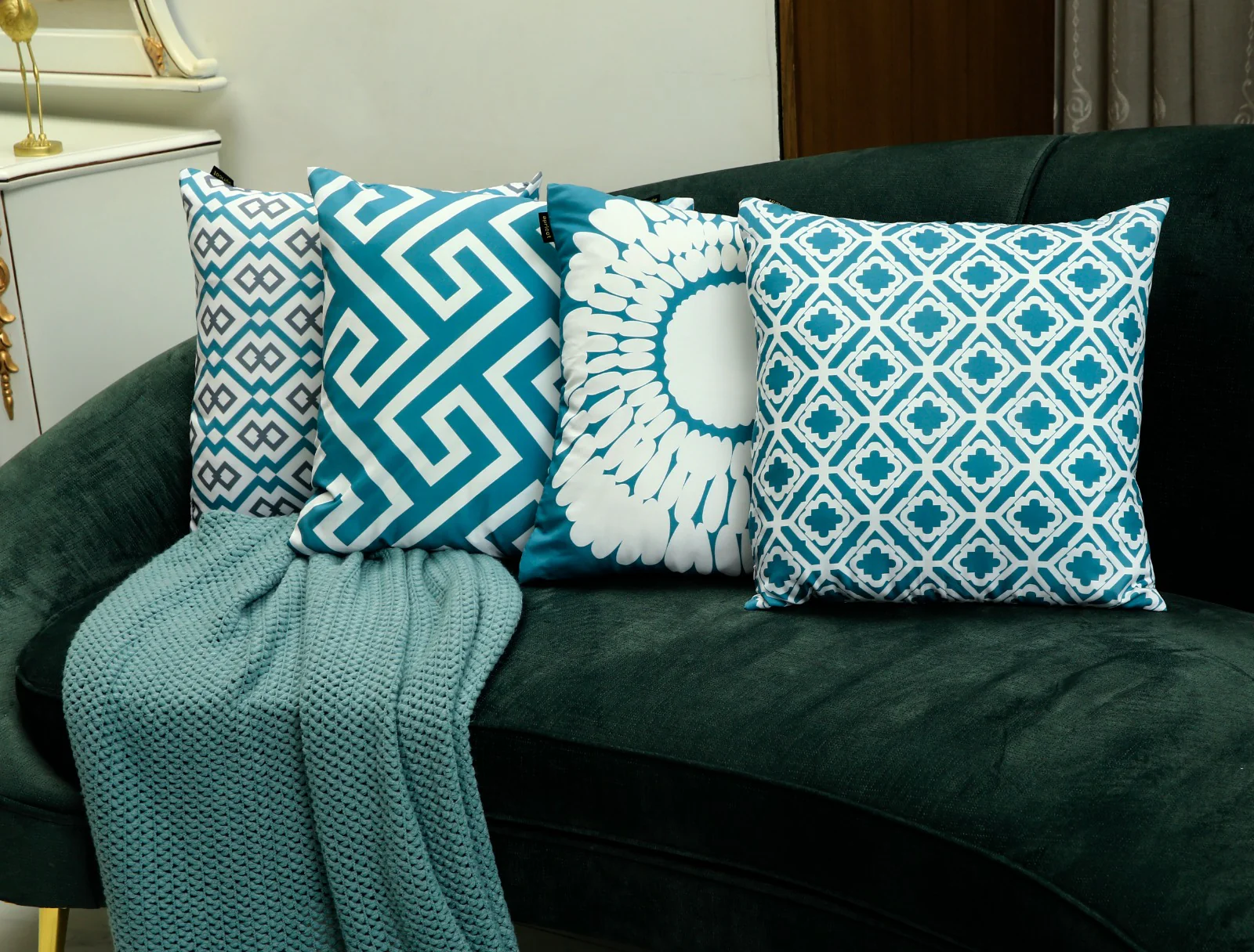 4 PCs Digital Printed Cotton Cushions-Pastel - Image 3