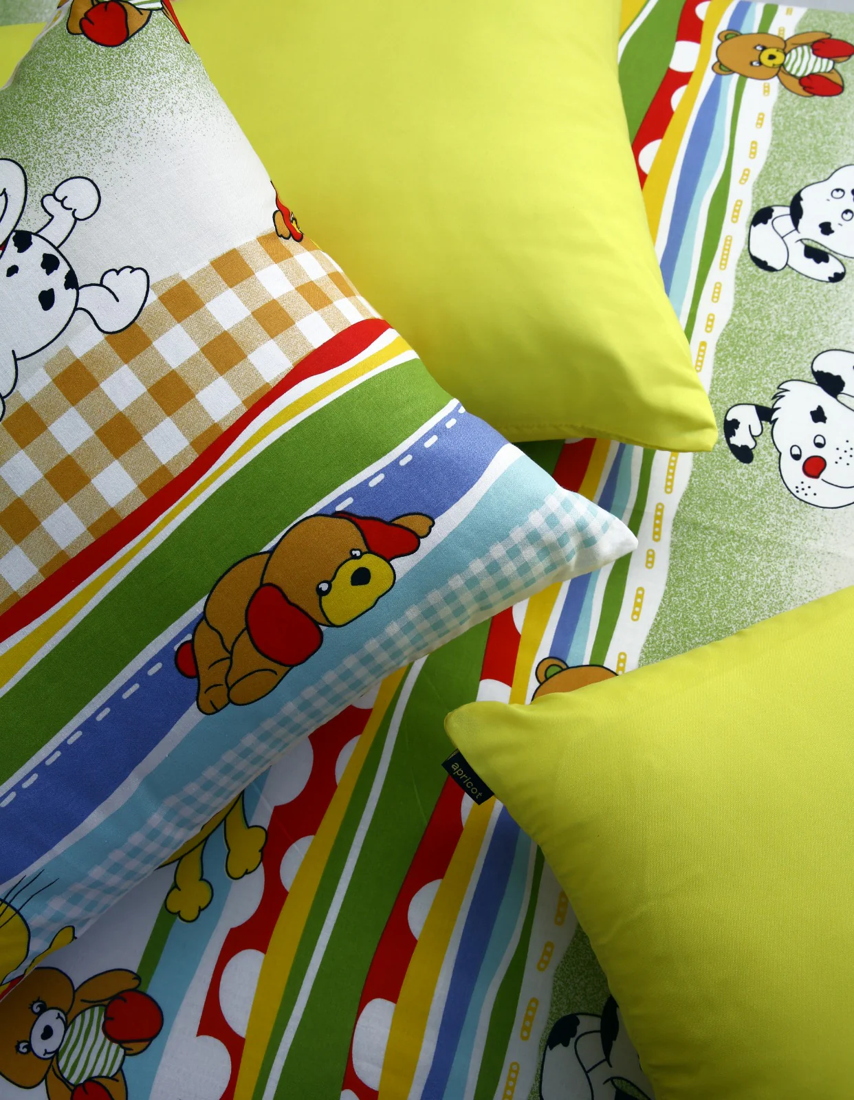 5 PCs Single Razai Set-Puppies Party(With Yellow Reverse) - Image 9