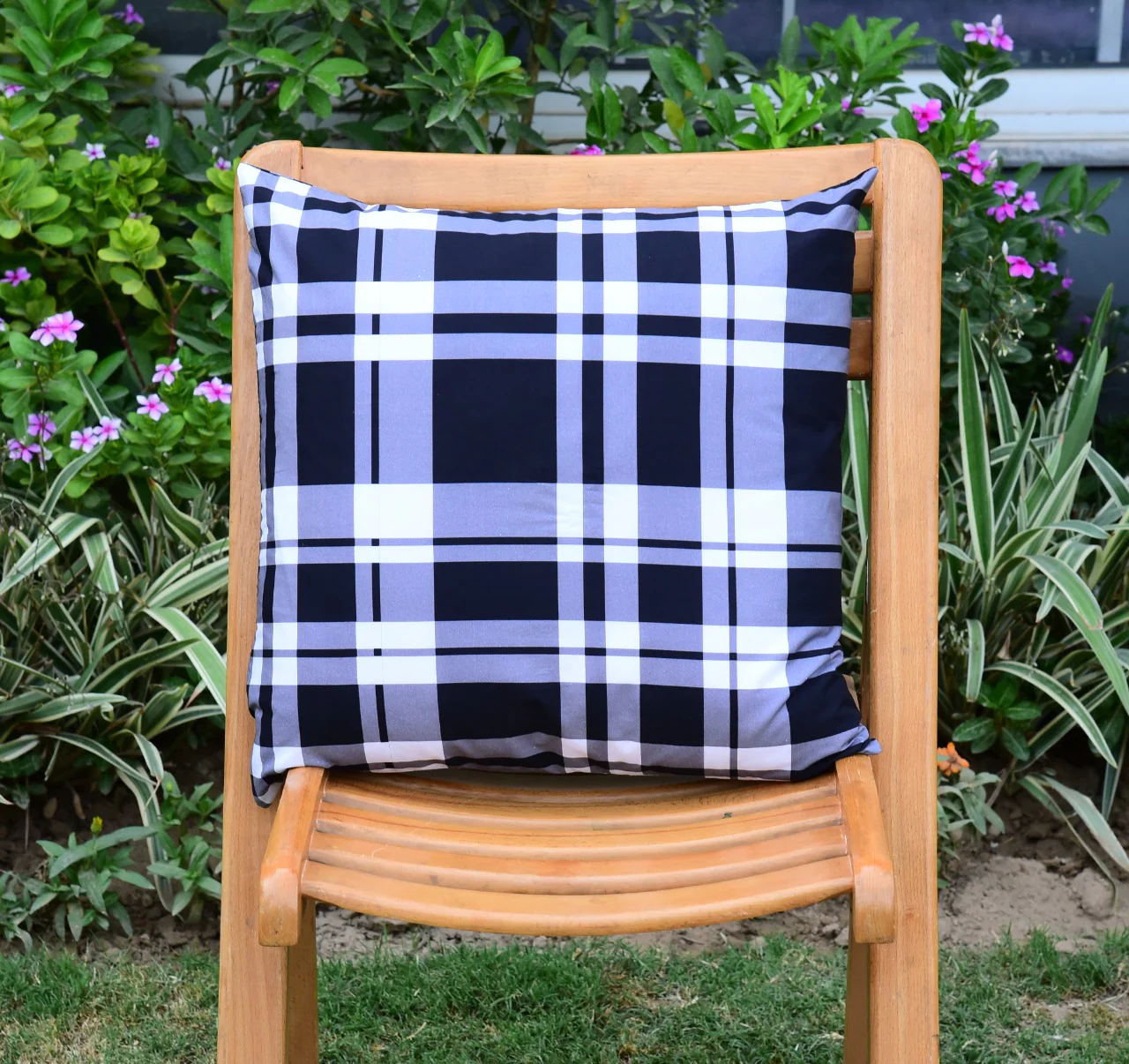 6 PCs Digital Printed Cotton Cushions-Earth Planet - Image 5