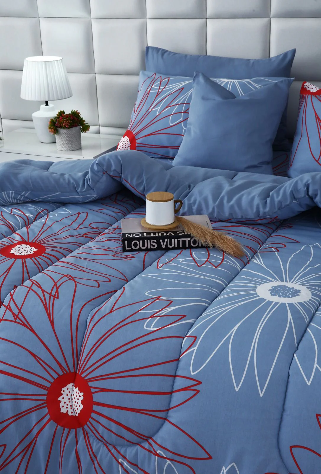 8 PCs Winter Razai Set-Wine Rose - Image 4