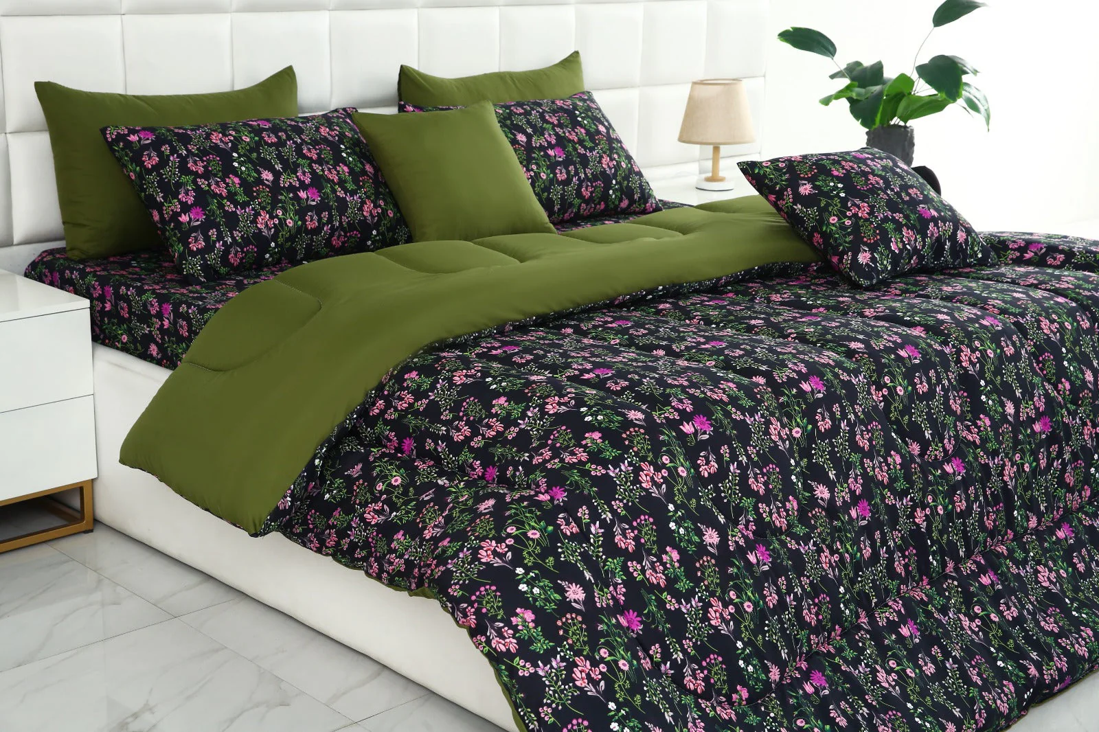 8 PCs Winter Razai Set-Crocus(With Olive Reverse)