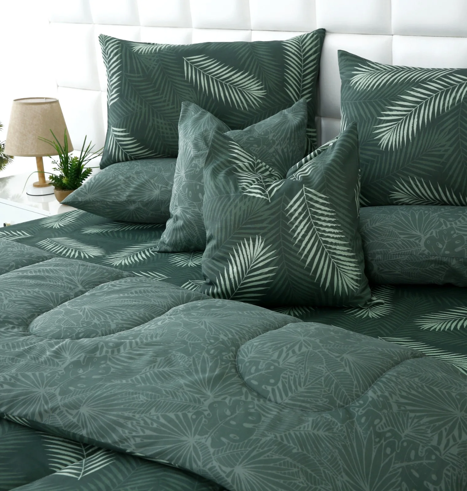 8 PCs Winter Razai Set-Emerald Feathers - Image 8