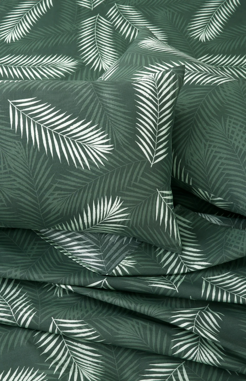 8 PCs Winter Razai Set-Emerald Feathers - Image 9