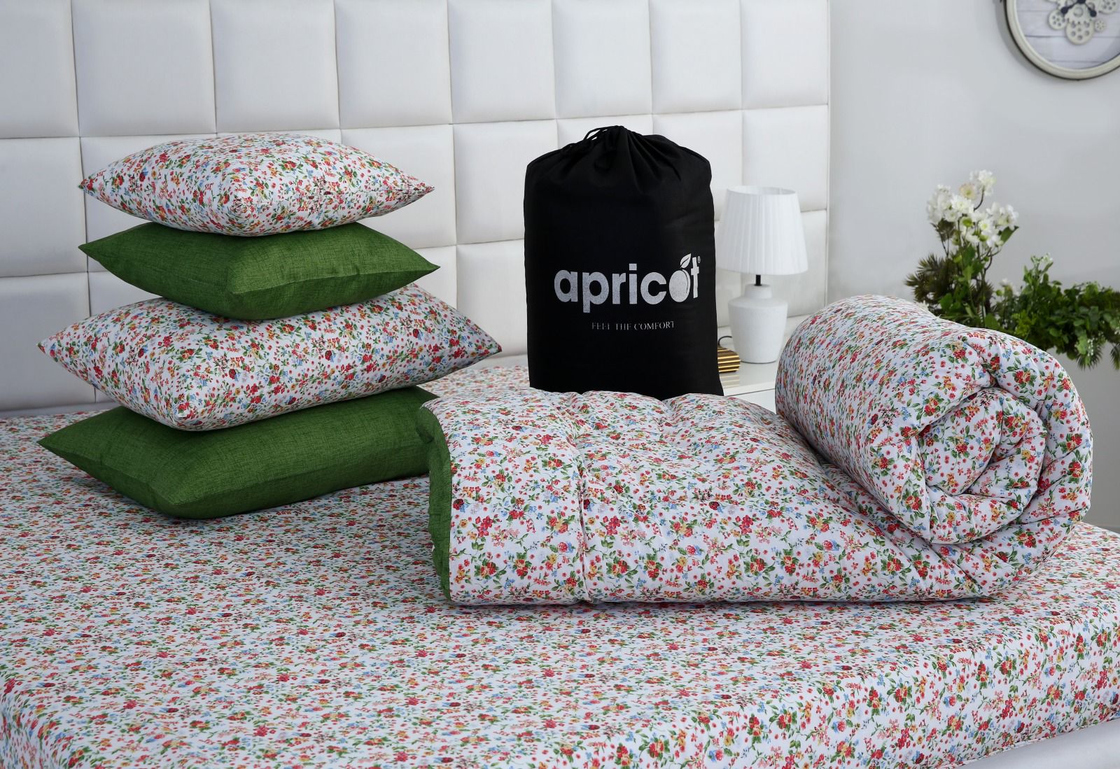 8 PCs Winter Razai Set-Green Hellebore - Image 10