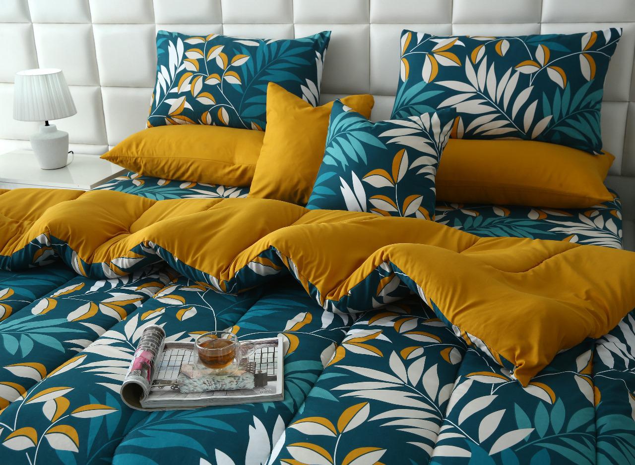 8 PCs Winter Razai Set-Tropicals - Image 11