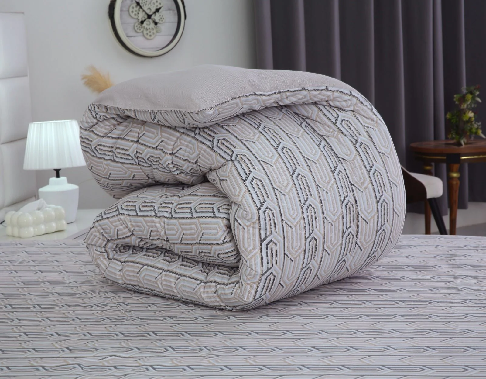 8 PCs Winter Razai Set-Beige Shapes - Image 5