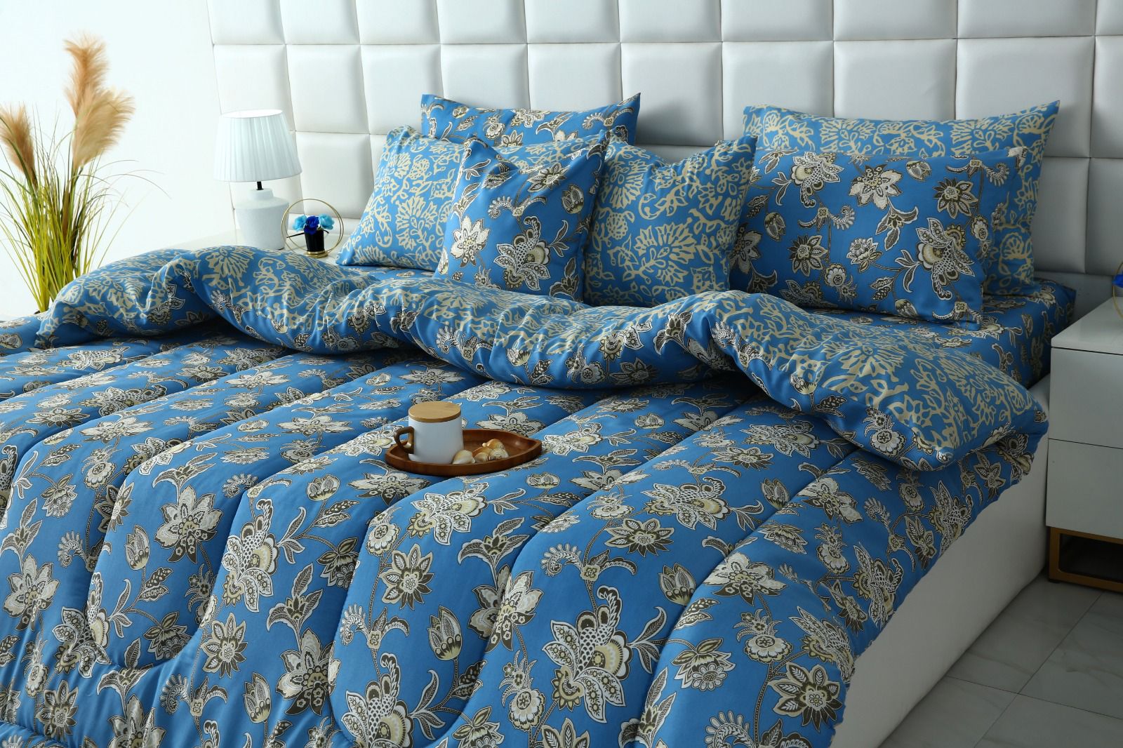 8 PCs Winter Razai Set-Blue Paisley - Image 4