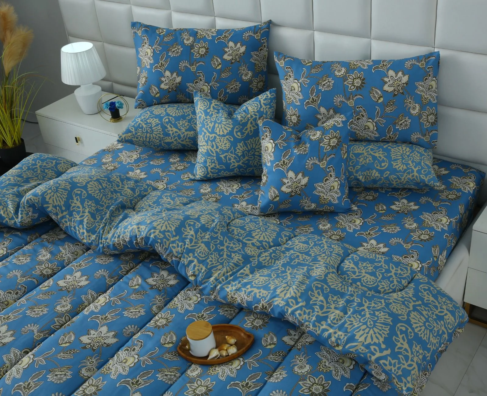 8 PCs Winter Razai Set-Blue Paisley - Image 5