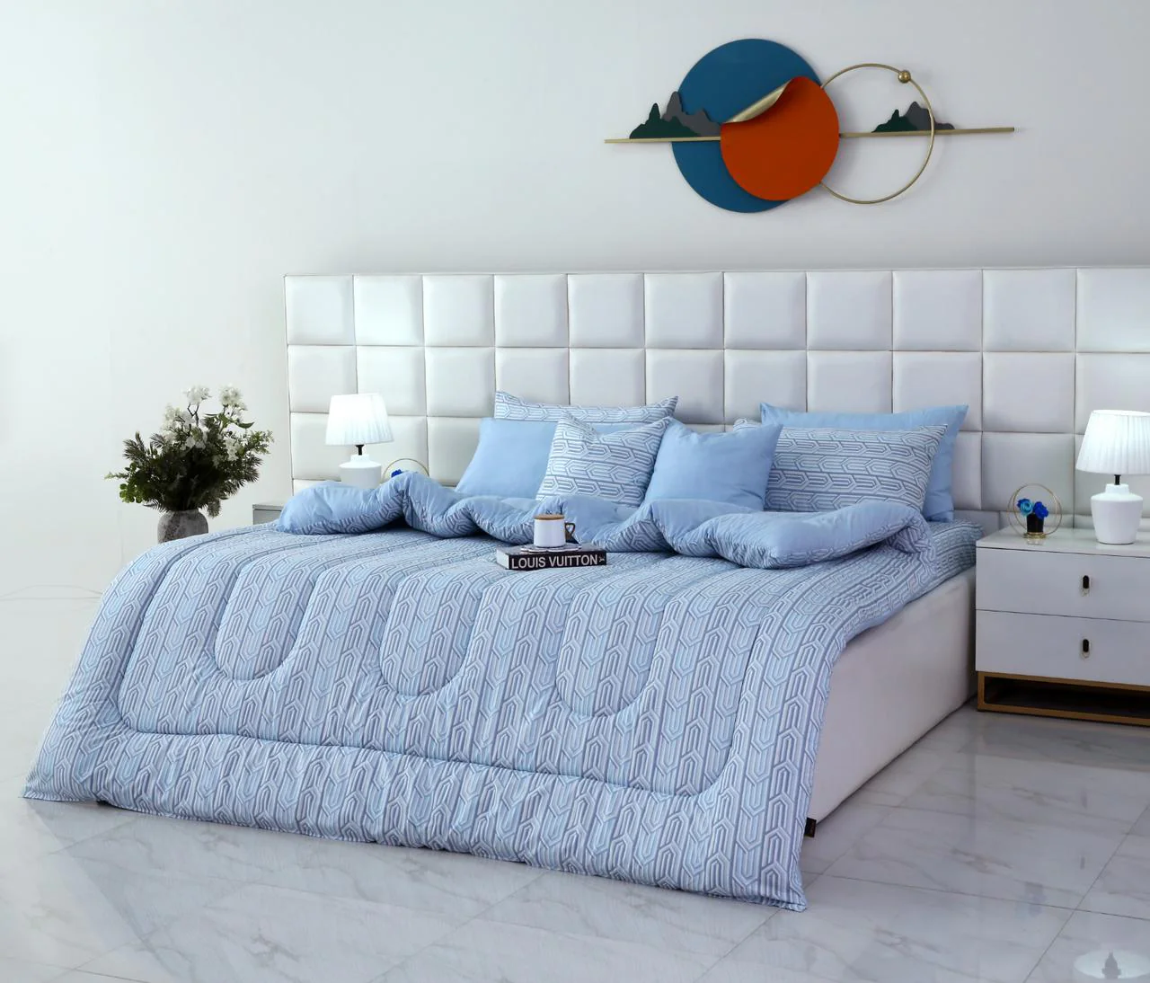 8 PCs Winter Razai Set-Blue Shapes - Image 2