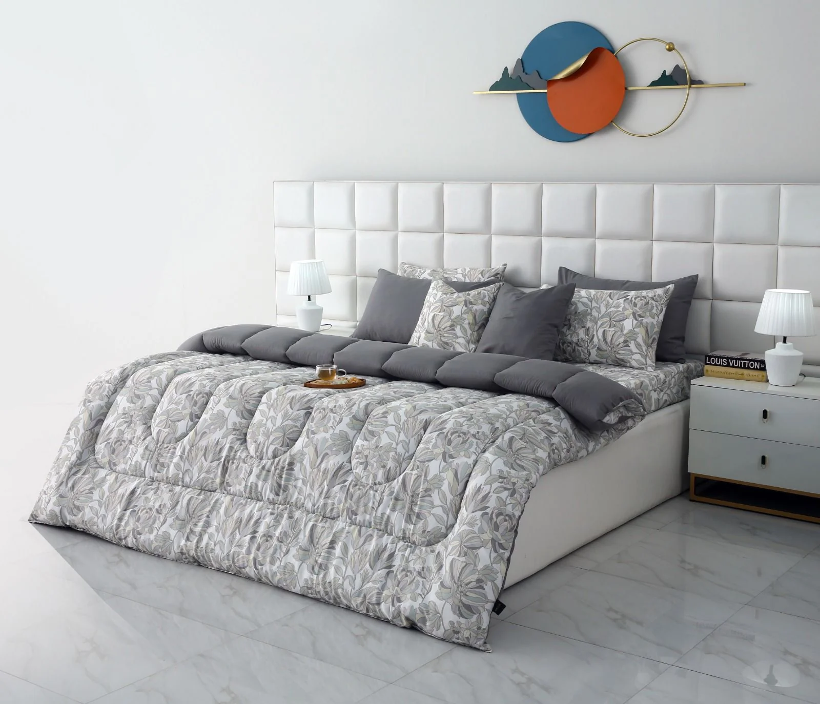8 PCs Winter Razai Set-Buds Floral(With Pastel Grey Reverse) - Image 2