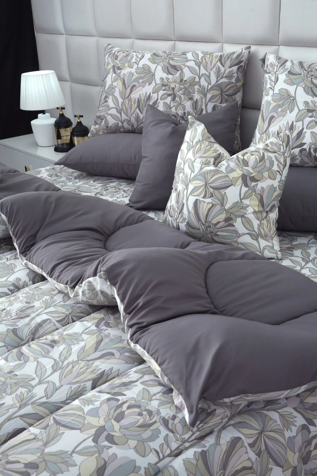 8 PCs Winter Razai Set-Buds Floral(With Pastel Grey Reverse) - Image 6