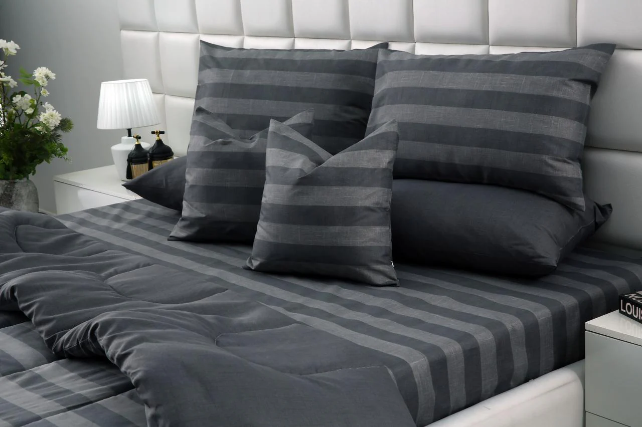 8 PCs Winter Razai Set-Charcoal Stripes - Image 8