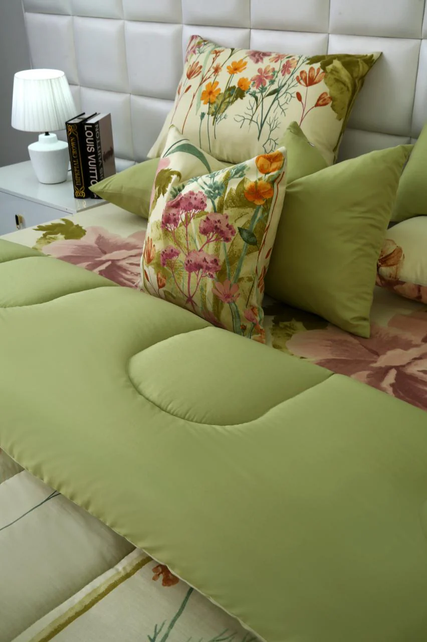 8 PCs Winter Razai Set-Delamere - Image 14