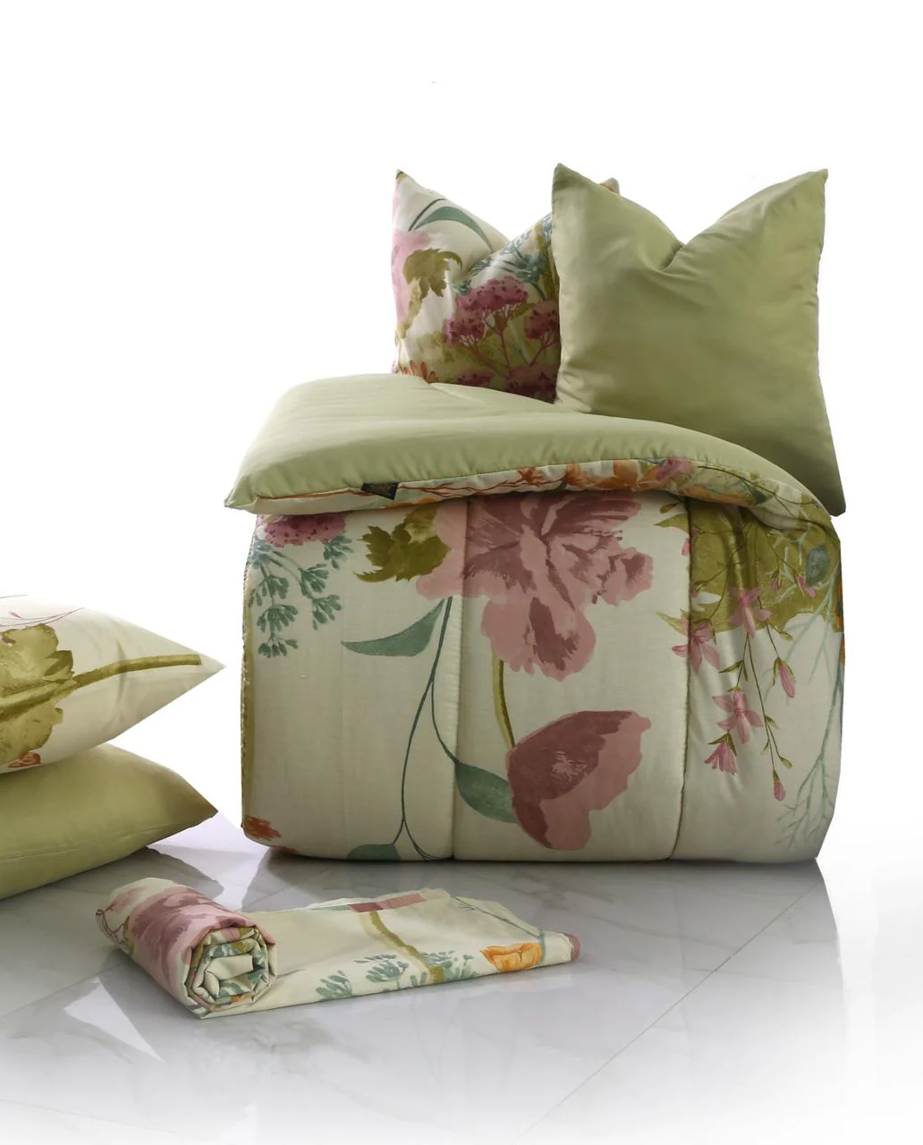 8 PCs Winter Razai Set-Delamere - Image 3