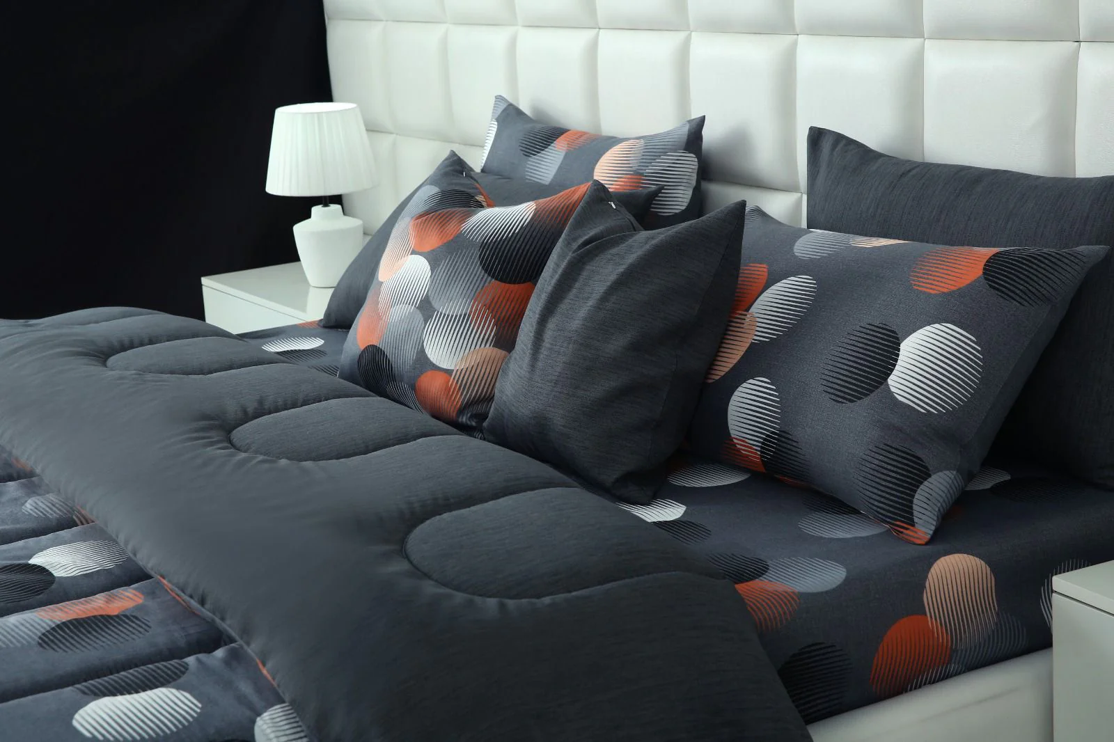 8 PCs Winter Razai Set-Illustration Design - Image 3
