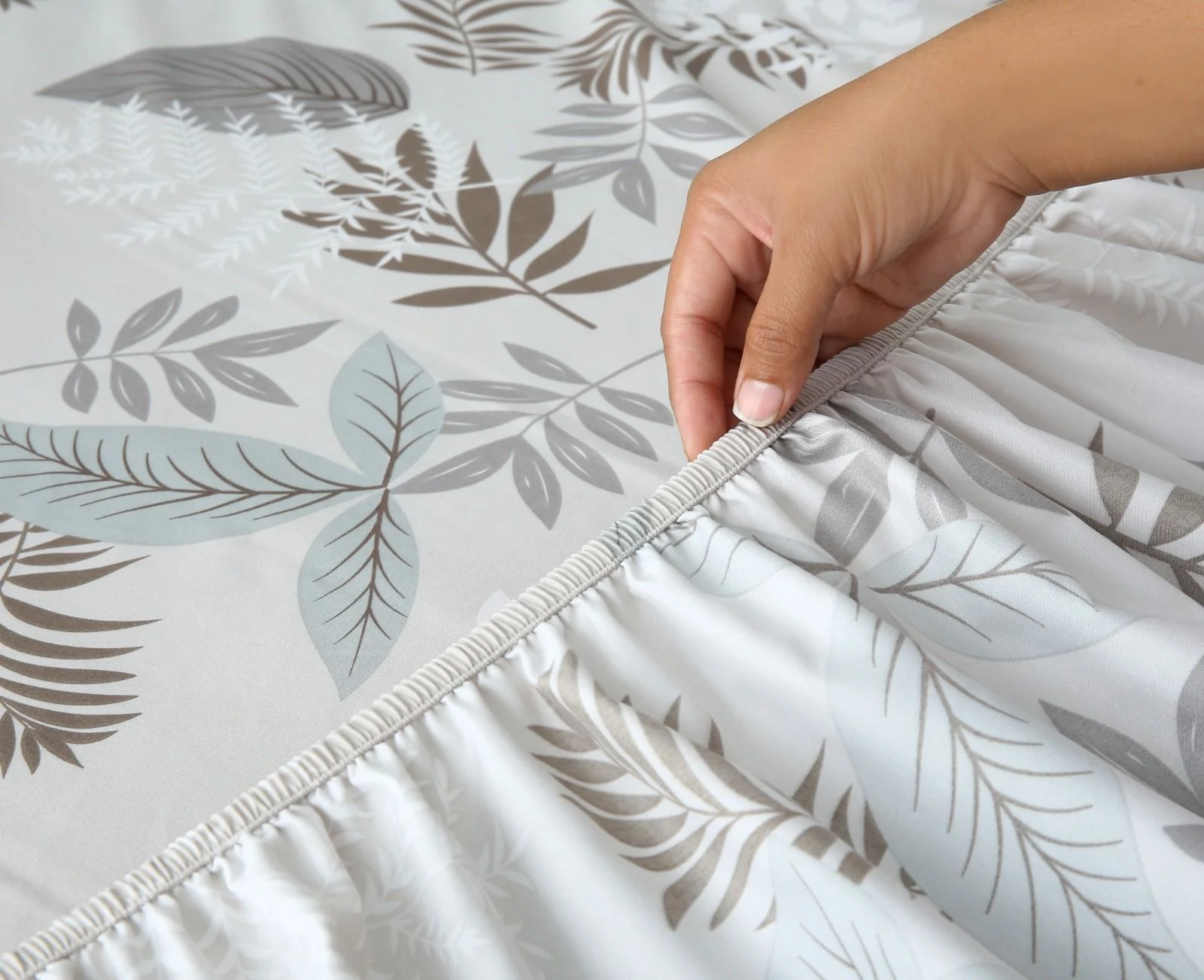 Fitted Bed Sheet-Leaf Style - Image 2