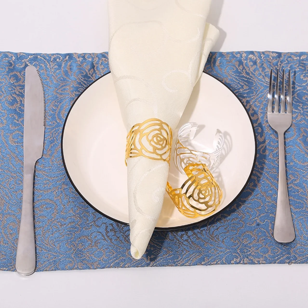 Napkin Holder Rings-Hollow(Golden) - Image 2