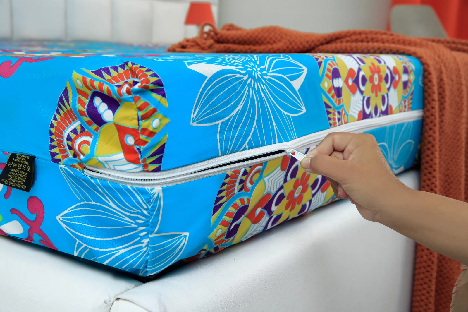 Zipper Mattress Cover Printed-Turquoise Flower - Image 4