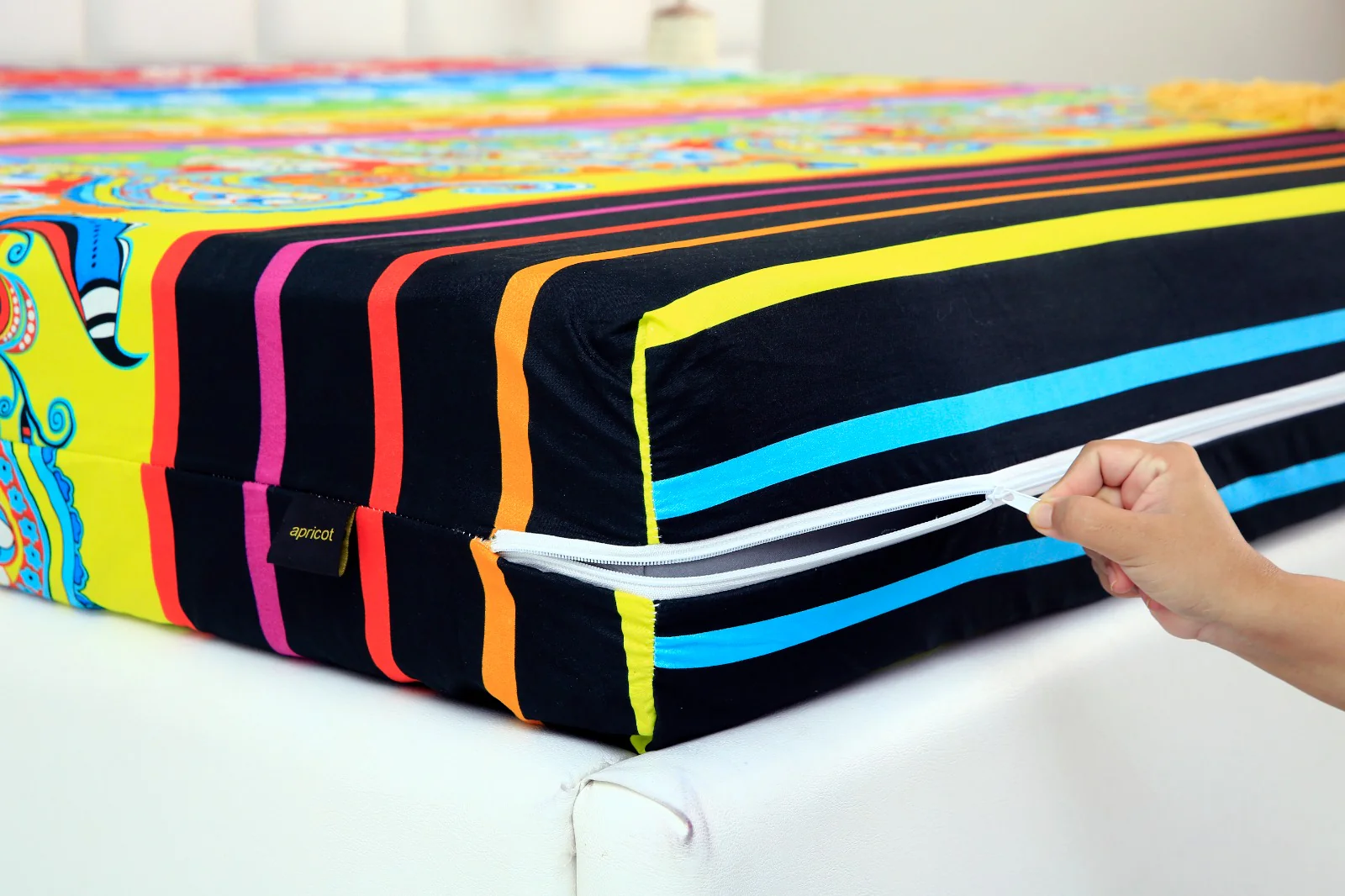 Zipper Mattress Cover Printed-Multi Flowers - Image 5